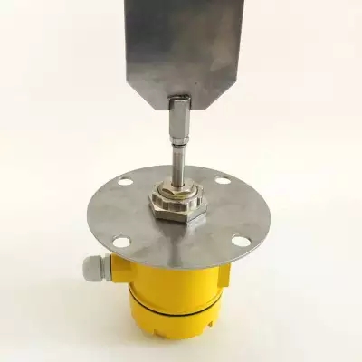 旋轉(zhuǎn)式堵煤開關(guān)SBNZX-150A、造紙廠塊狀物檢測(cè)料位開關(guān)RF961G-M22廠家